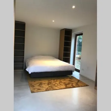 Villa House With Garden Near City Centre *